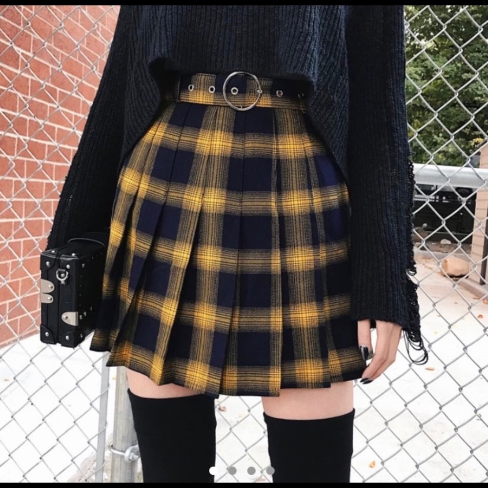 Yellow Plaid pleated skirt